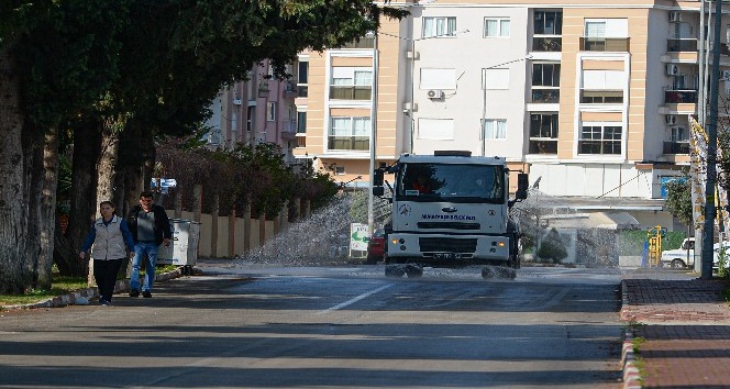Muratpaşa'da beş mahallede dezenfekte çalışması