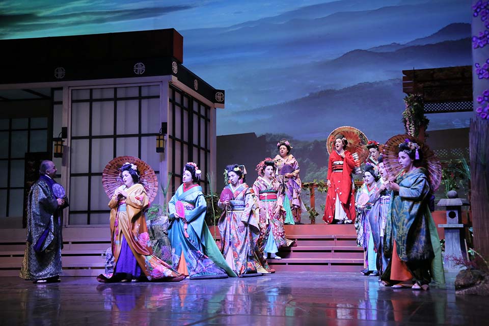 Madama Butterfly