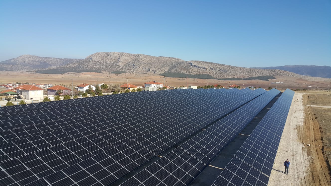  Büyükşehir Belediyesi Korkuteli'ne Güneş Enerji Santrali kurdu  