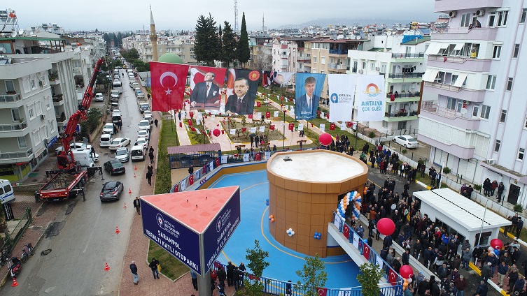 Antalya’nın en çevreci otoparkı açıldı