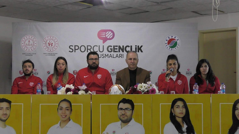 Kepez’in gençleri sporcularla buluşuyor