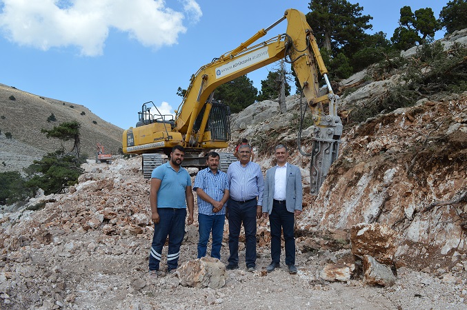 Geçmen Yayla yolunda sona gelindi