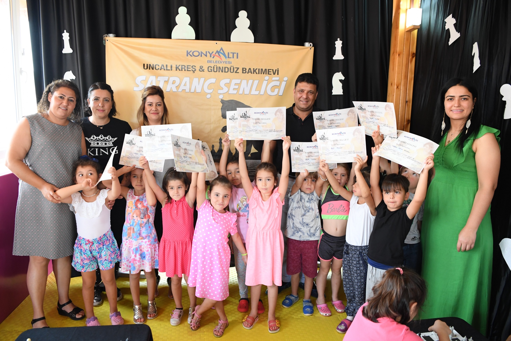 Konyaaltı Belediyesi Kreşlerinde ‘satranç’ heyecanı