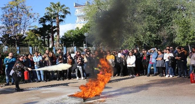 Akdeniz Üniversitesi’nde yangın tatbikatı   