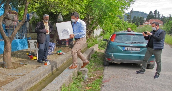 Yardım paketine sessiz teşekkür