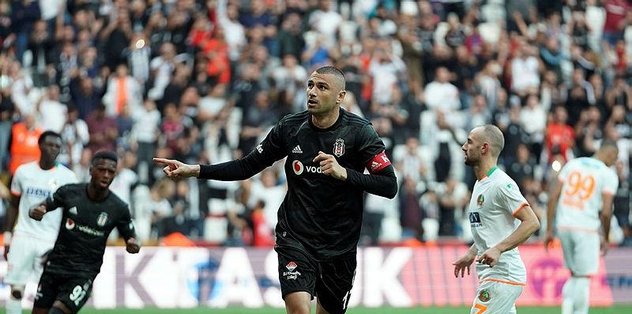 Burak Yılmaz Galatasaray maçında sahada olacak mı? İşte cevabı.