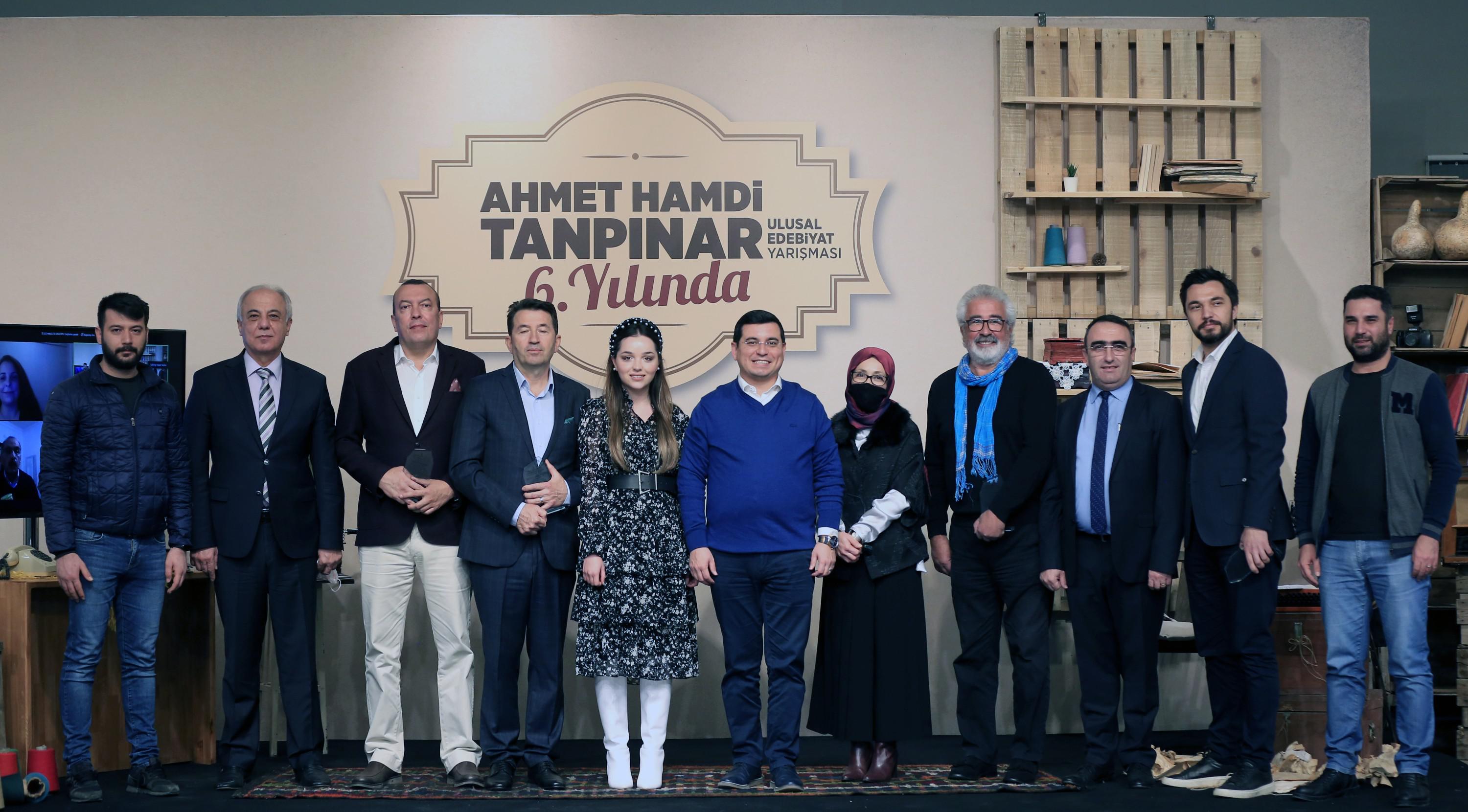 Antalya edebiyatçılara iyi geliyor