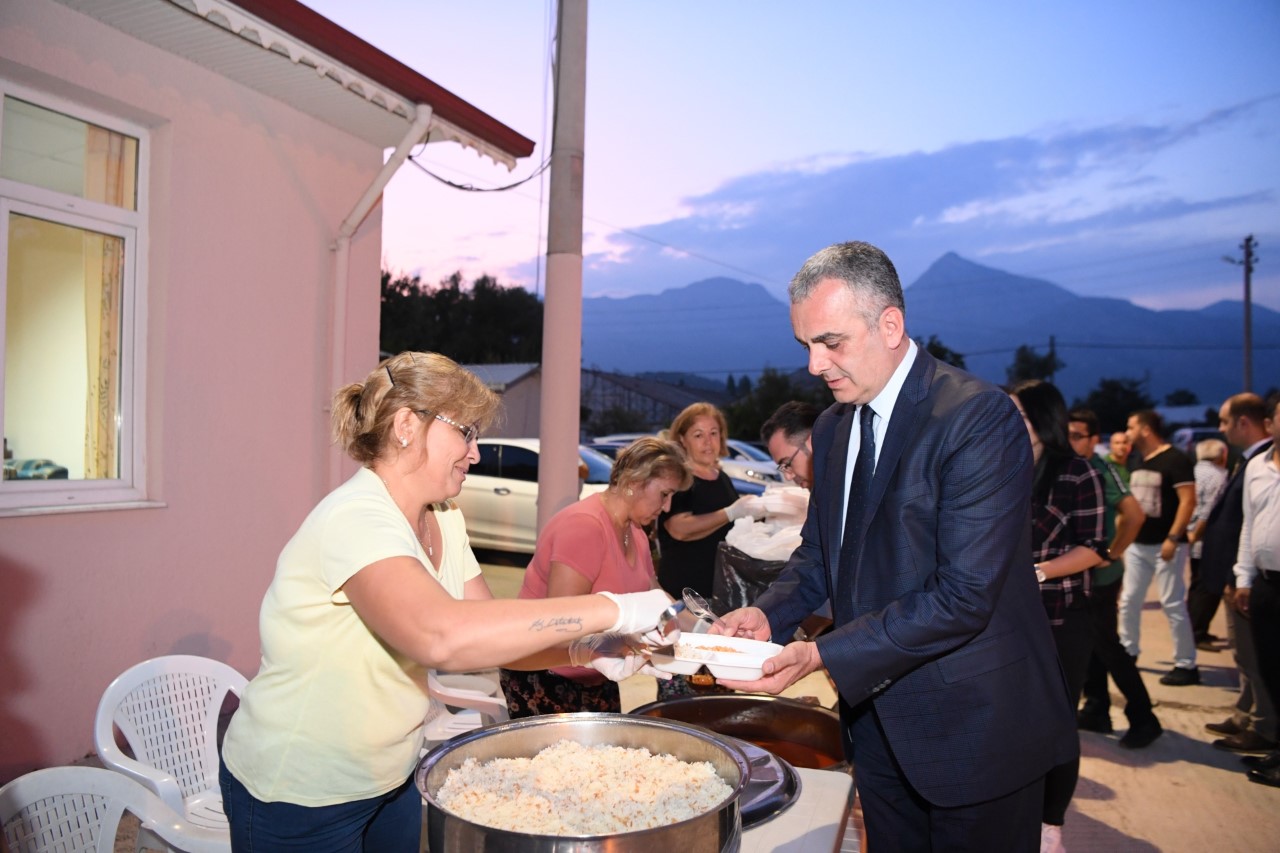 Başkan Esen, oruç açma lokmasını paylaştı