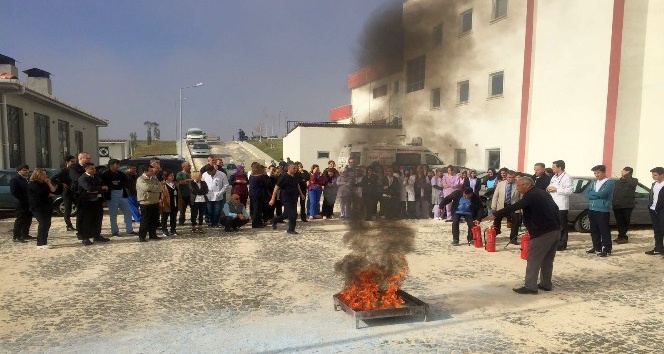 Elmalı Devlet Hastanesi’nde yangın tatbikatı 